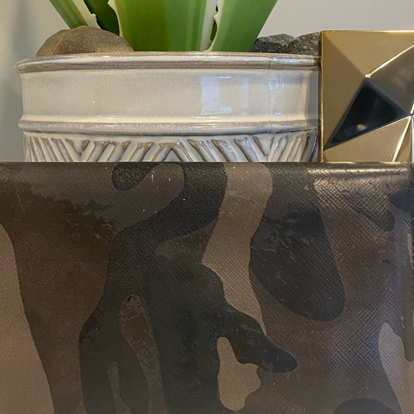 Authentic Men’s Prada Check Book/Cars Holder - Picture 12 of 12